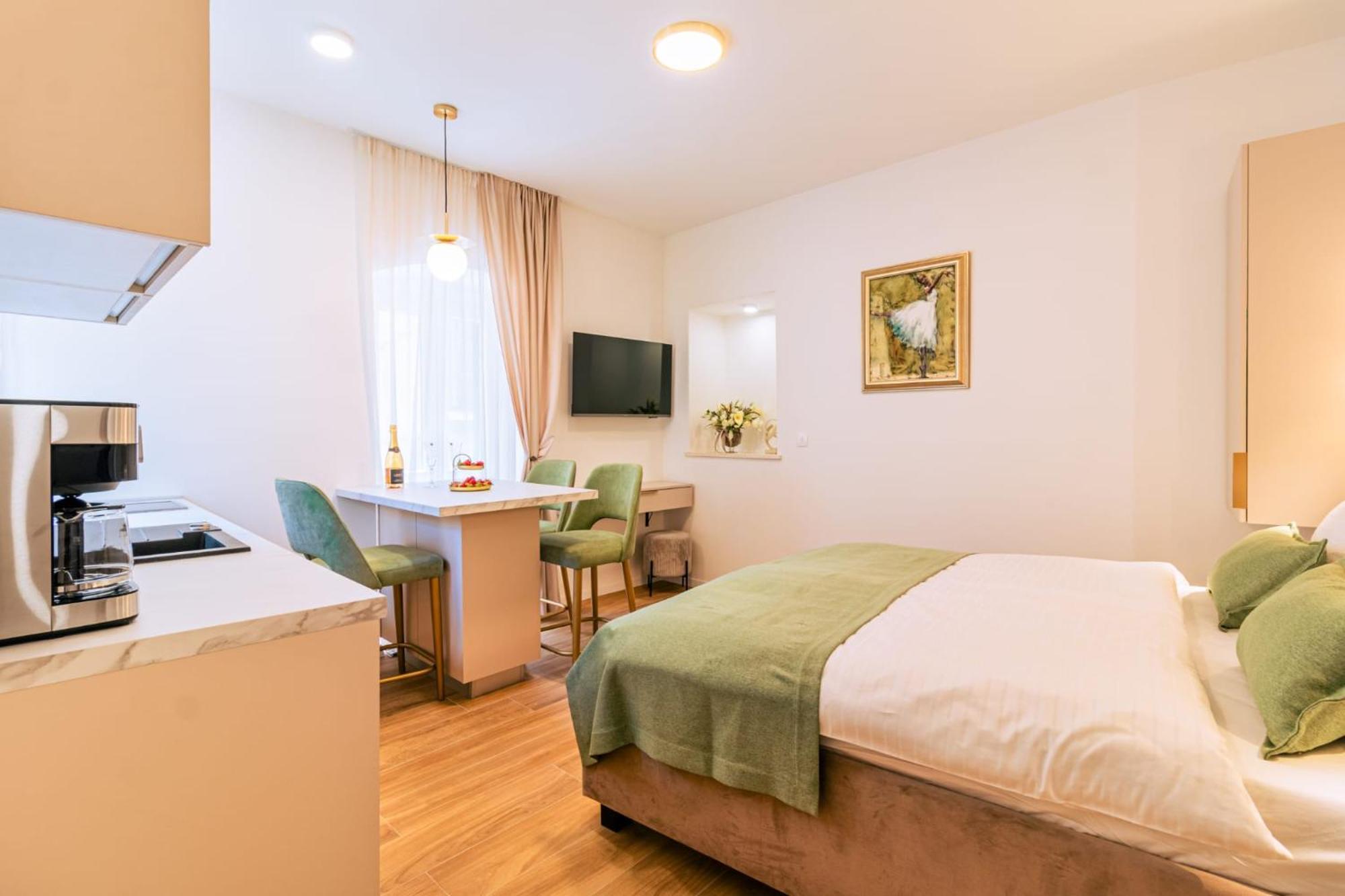 Luxury 2 Bedroom-2 Bathroom Apartment & Studio App With Rooftop Terrace Split Dış mekan fotoğraf