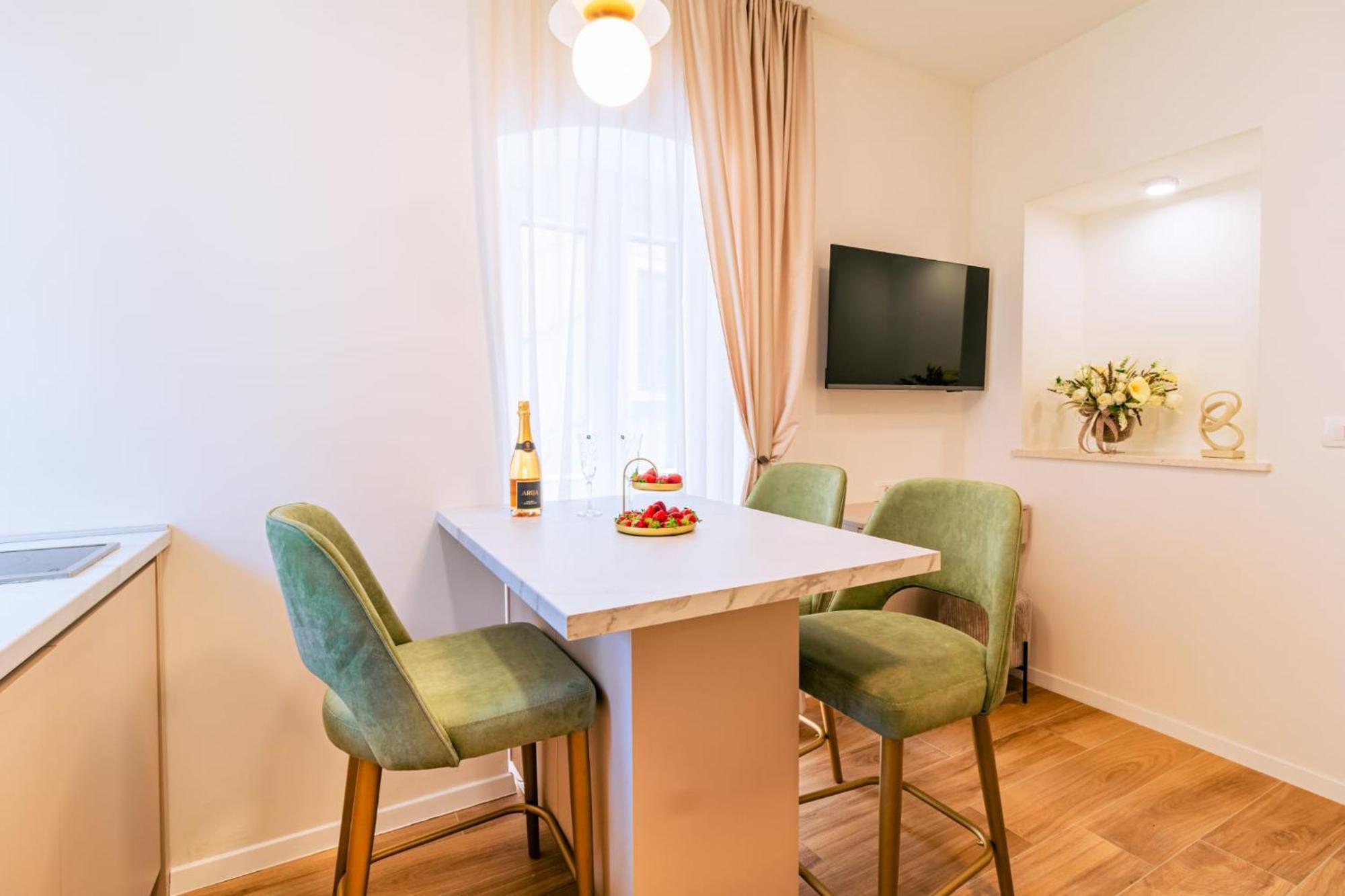 Luxury 2 Bedroom-2 Bathroom Apartment & Studio App With Rooftop Terrace Split Dış mekan fotoğraf