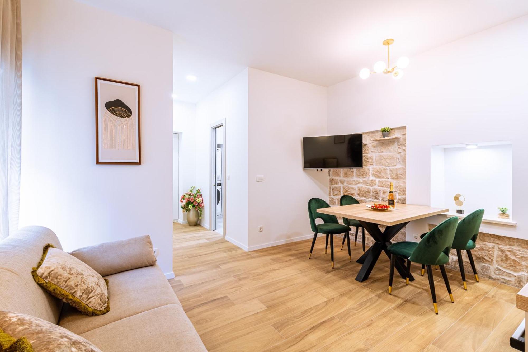 Luxury 2 Bedroom-2 Bathroom Apartment & Studio App With Rooftop Terrace Split Dış mekan fotoğraf