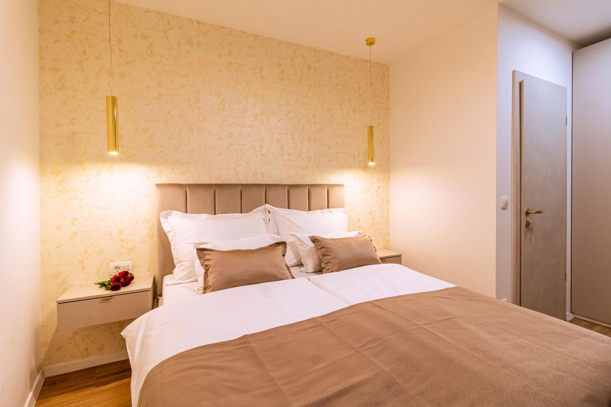 Luxury 2 Bedroom-2 Bathroom Apartment & Studio App With Rooftop Terrace Split Dış mekan fotoğraf