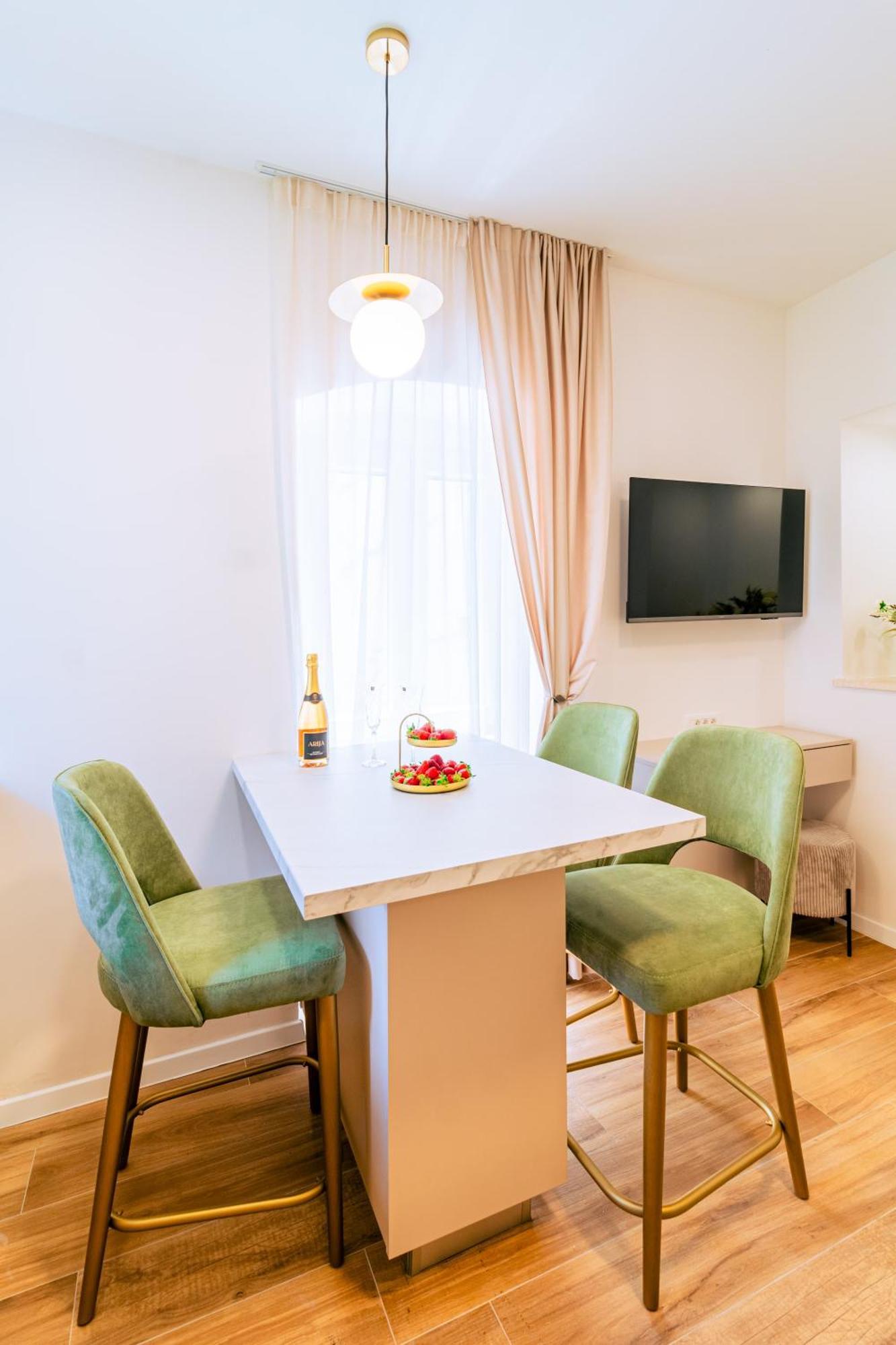 Luxury 2 Bedroom-2 Bathroom Apartment & Studio App With Rooftop Terrace Split Oda fotoğraf